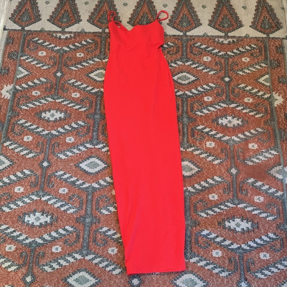 NWT Nookie Bailey Gown in Cherry size medium - Picture 4 of 7